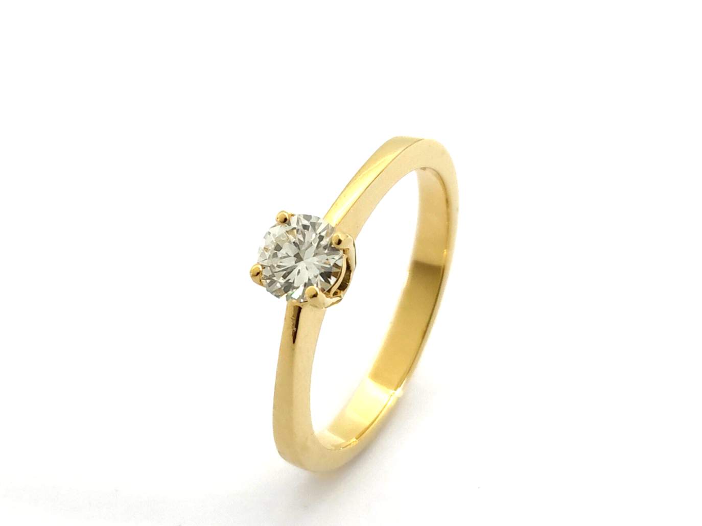Anillo Oro 18k Con Diamante