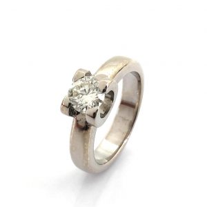 Sortija Oro 18k Con Diamante