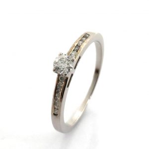 Sortija Oro 18k Con Diamante