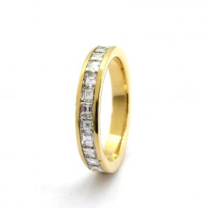 Alianza Oro 18k Con Diamante