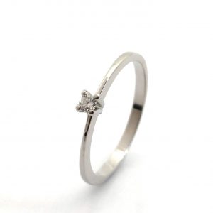Anillo Oro 18k Con Diamante